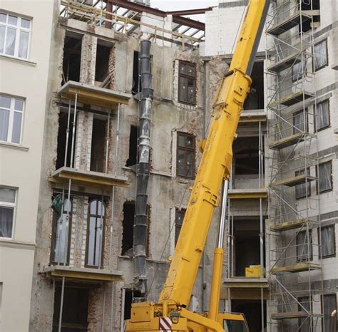 Zabytkowa Neorenesansowa Kamienica W Trakcie Rewitalizacji Tak Si Zm