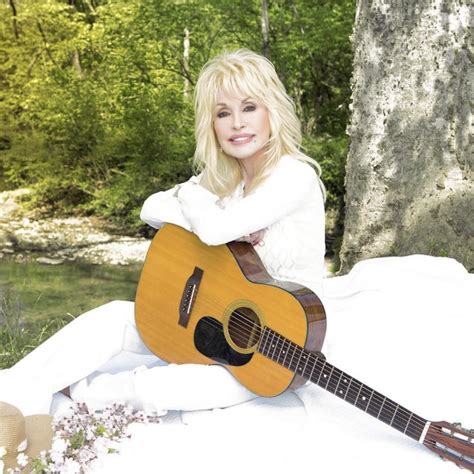 Dolly Parton’s New Lodge Cast-Iron Cookware Collection Has Arrived ...