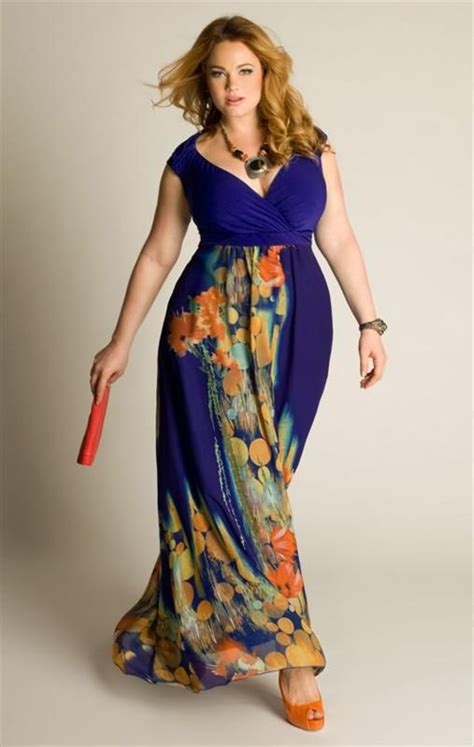 Flattering Plus Size Maxi Dresses