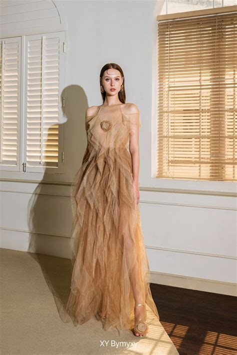 Váy voan nude dài cổ yếm XYBYMY XY Hizu Dress Up