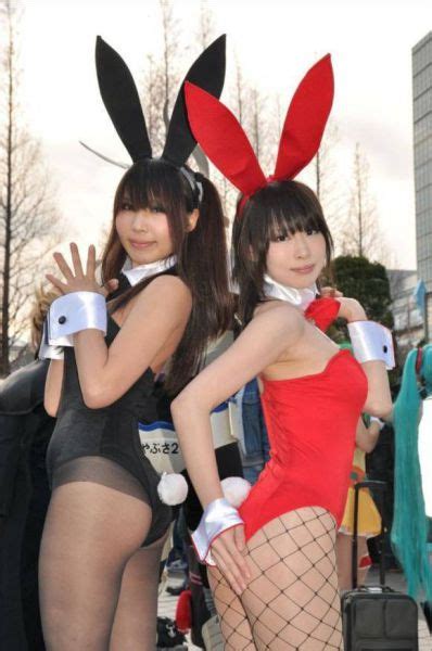 Sexy Cosplay Girls From Comiket 51 Pics