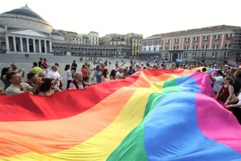 Napoli Gay Friendly Stanziati 100 000 Euro Per Progetti Di Inclusione LGBT Gay It