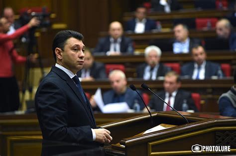 Шармазанов поехал в Албанию