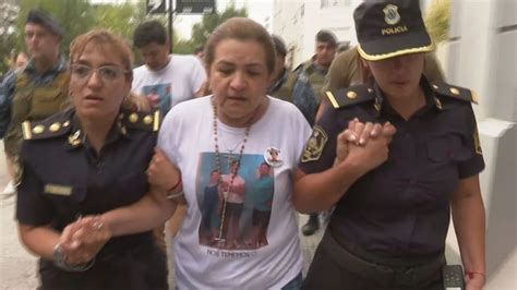 El Desgarrador Llanto De Las Polic As Que Escoltaron A La Mam De