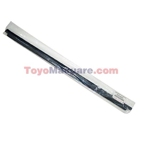 68164 0K020 Cepillo Moldura Lamevidrio Externo Toyota Fortuner Trasero