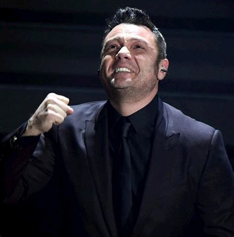 Tiziano Ferro In Lacrime Per La Morte Del Cane Jake Non Ti Dimenticher