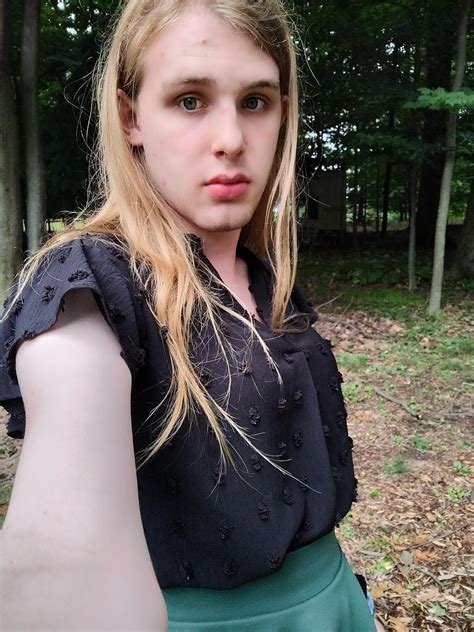 Feeling Kinda Cute R Trans