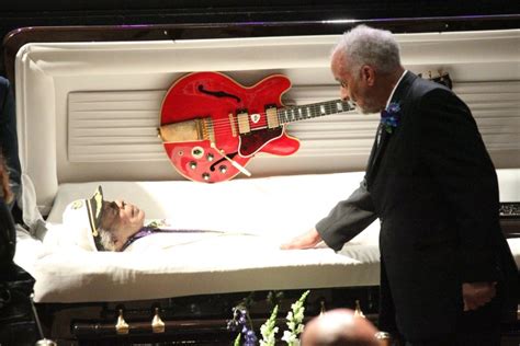 Funeral held for music legend Chuck Berry in St. Louis - UPI.com