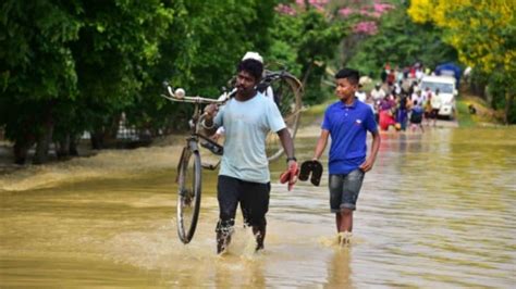 Assam Faces Devastating Floods Wreak Havoc For More Than 4 Lakh People Death Toll At 8 India