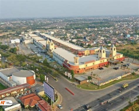 Summarecon Villaggio Outlets Karawang Daya Tarik And Rute Naba Transport