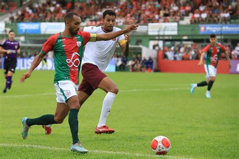 virada nos acréscimos Portuguesa Santista vence o Juventus pelo