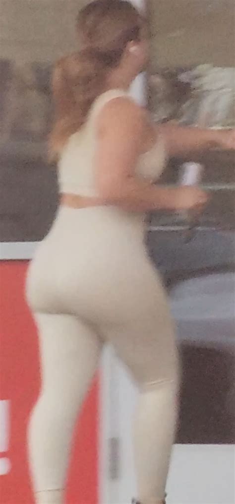 Tight Body Latina W Leggings Dump Truck Booty Spandex Leggings
