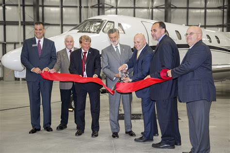 Signature Opens New Fbo At Bkl Aviation Pros