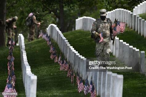 Arlington National Cemetery Memorial Day Photos And Premium High Res