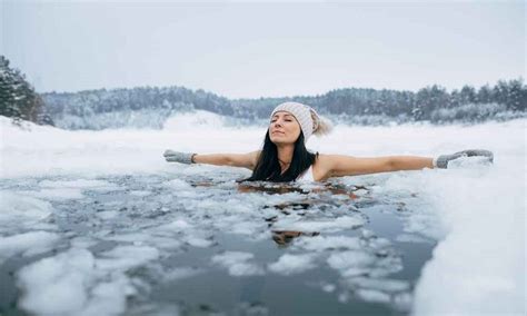 Cold Water Swimming Improves Menopause Symptoms Dynamite News