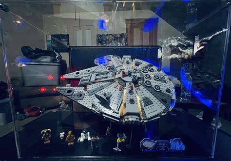 Display case for LEGO® Star Wars™ Millennium Falcon (75257) — Wicked Brick