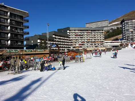 Les Menuires - Best Ski Resorts EN