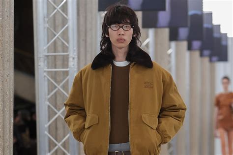 Очки в стиле Miu Miu: где купить овальные очки