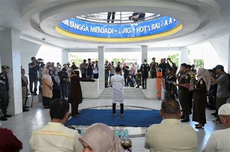 Indonesia S Aceh Province Publicly Canes Two Men For Same Sex Relationship The Star