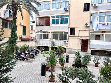 Vendita Appartamento Palermo Bilocale In Via Angelo Musco Buono Stato