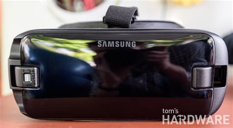 Samsung Gear VR's Motion Controller, Hands On | Tom's Hardware