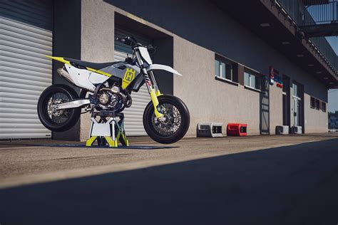 Husqvarna Motorcycles Unveils All New Fs 450 Supermoto Husqvarna