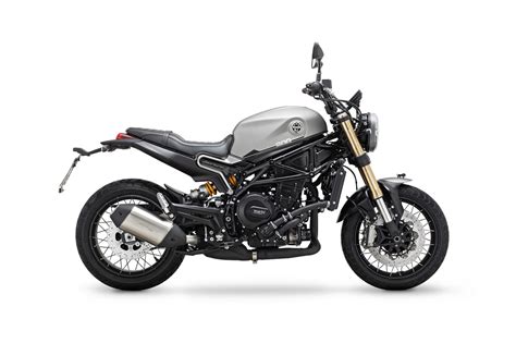 Benelli Leoncino 800 és Trail 2020 Motorinfo