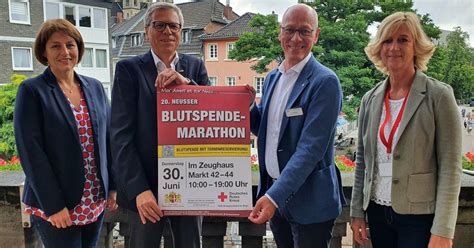 Blutspendemarathon In Neuss Rotes Kreuz Ruft Zur Blutspenden Auf