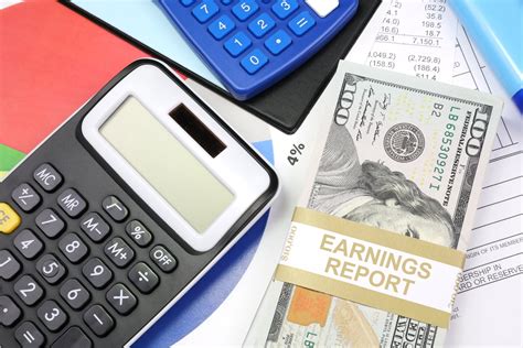 Earnings Report - Free of Charge Creative Commons Financial 14 image