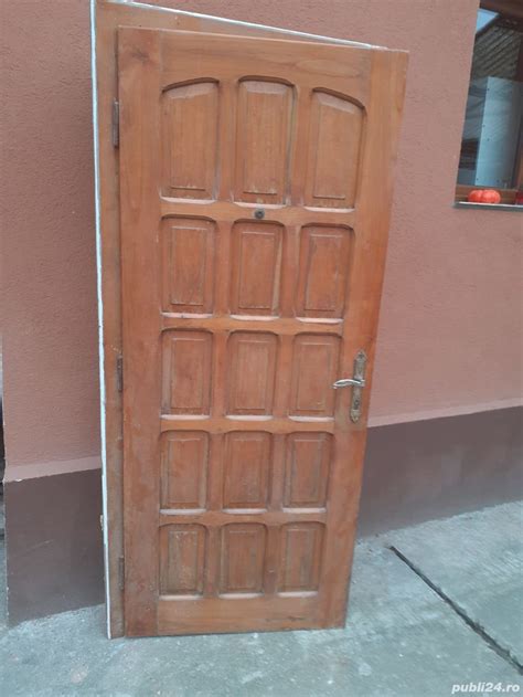 Vand Usa Din Lemn De Cires Masiv Resita Casa Si Gradina Publi24ro