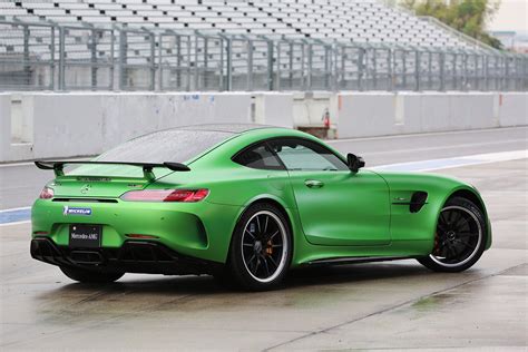 メルセデスamg Gt Rを徹底解説！ 公道走行が出来るレーシングカー 自動車情報・ニュース Web Cartop