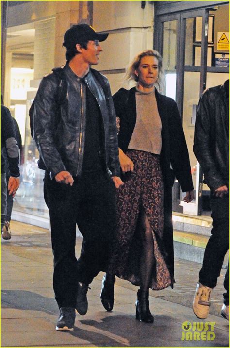 Vanessa Kirby Callum Turner Share A Kiss On Their Date Night Photo