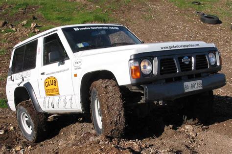 Fuoristrada Suv Scuola Di Guida Sicura