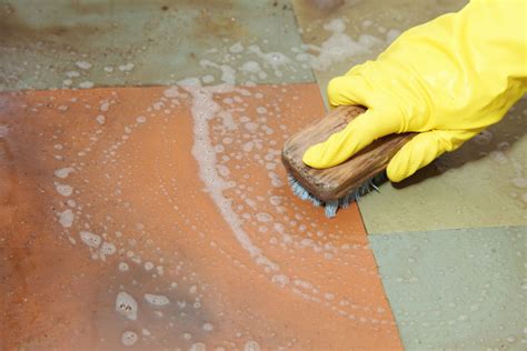 How To Remove Rust Stains From Bathroom Floor Tiles Artcomcrea