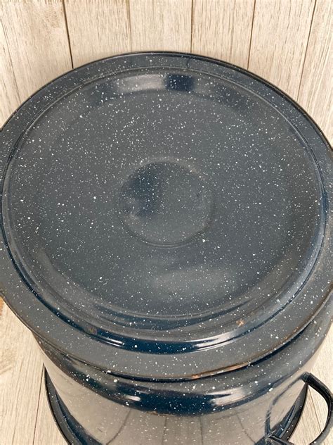 Vintage Dark Blue Speckled Graniteware Enamelware Round Stock Pot