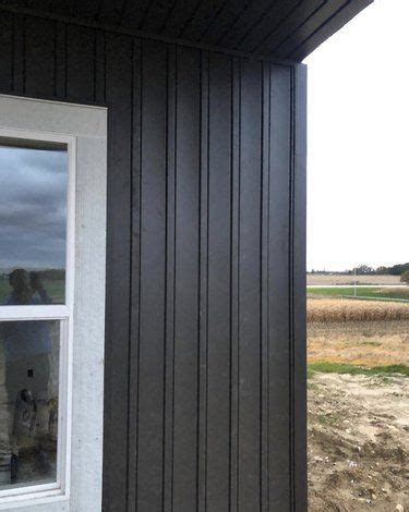 7 Chic Board And Batten Exteriors For Modern Farmhouse Inspiration