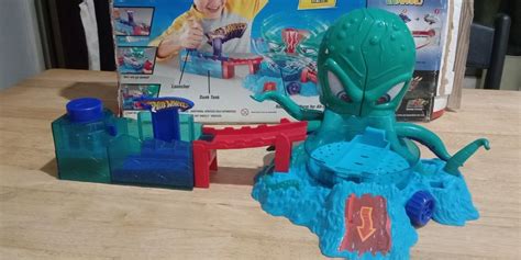 Hot Wheels Octo Battle On Carousell