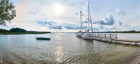 Zdjęcie Stock Beautiful panoramic view of the Lemiet lake in Mazury