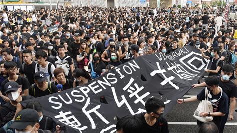 Tens Of Thousands In Hong Kong Protest Against Extradition Bill