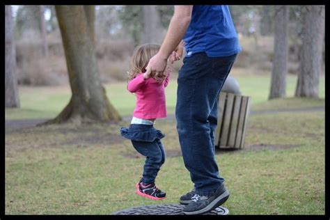 peran ayah  perkembangan karakter anak  penting