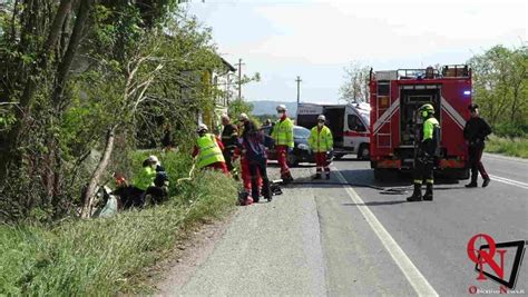 Rivarolo Ozegna Auto Esce Di Strada E Si Ribalta Gi Dalla Scarpata