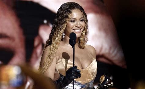 Grammys Beyonce Scripts History By Winning Her Nd Award List