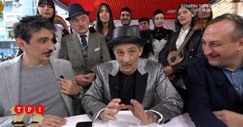 Viva Rai 2 Fiorello Ha Trovato La Nuova Location Per Il Suo Programma