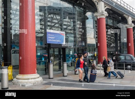 Entrance To Liverpool Lime Street Network Rail Train Entrance