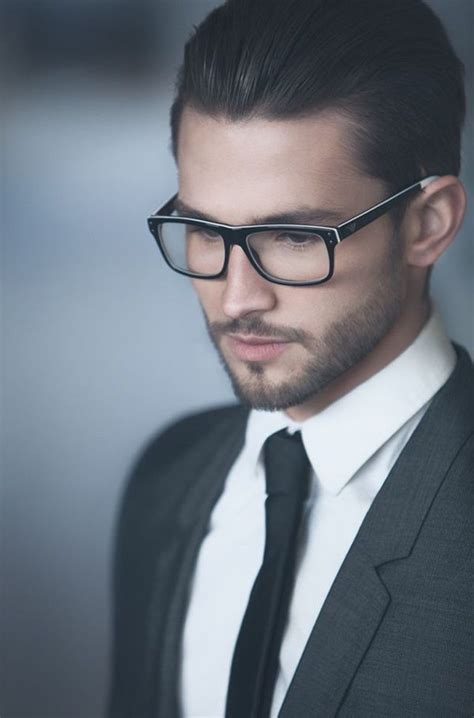 Cool Men S Looks Wearing Glasses 11 Gentleman Mode Style Gentleman Gentleman Lifestyle Ray