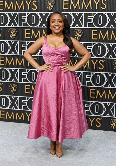 Quinta Brunsons Wrinkled Crushed Satin Dress Goes Viral At 2023 Emmy