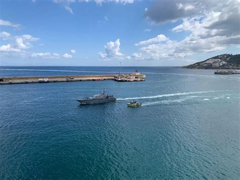 Isla De Le N Y Vendaval Uni N En Una Imagen De La Armada