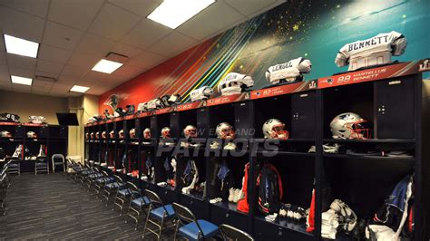 Inside the Patriots Locker Room Before Super Bowl