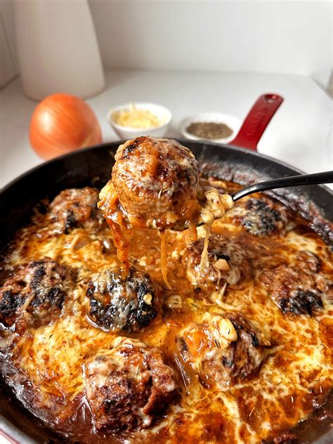 Delish French Onion Soup Meatballs Rachlmansfield