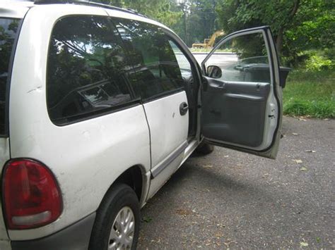 Purchase Used 1996 Dodge Caravan Base Mini Passenger Van 4 Door 3 0l In